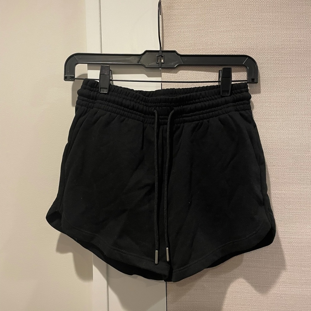 H&M Black Elastic Sweatshorts